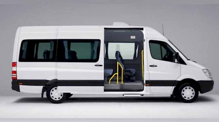 Asker Yemin Töreni ve Uğurlama İçin Kiralık Minibüs ve Otobüs Rehberi 218 mercedes sprinter beyaz 800x600 1